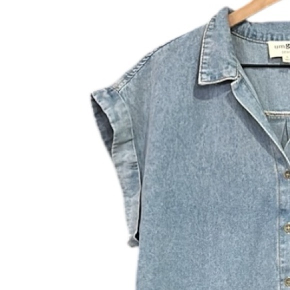 Umgee Denim Short Sleeve Frayed Hem Button Down Front Oversized Casual Top Small - Picture 5 of 9